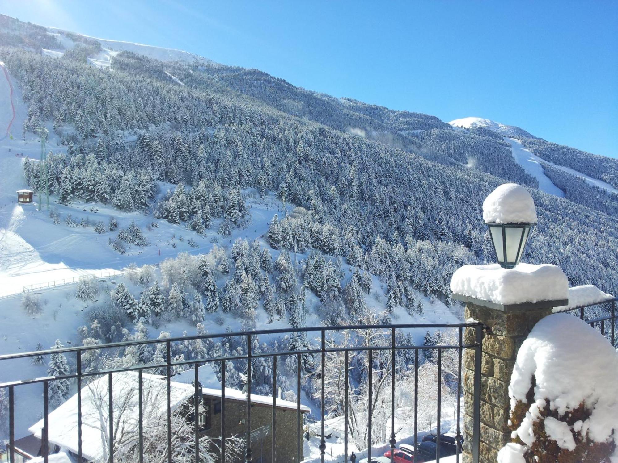 Apartaments Turistics Pirineu Солдеу Екстериор снимка