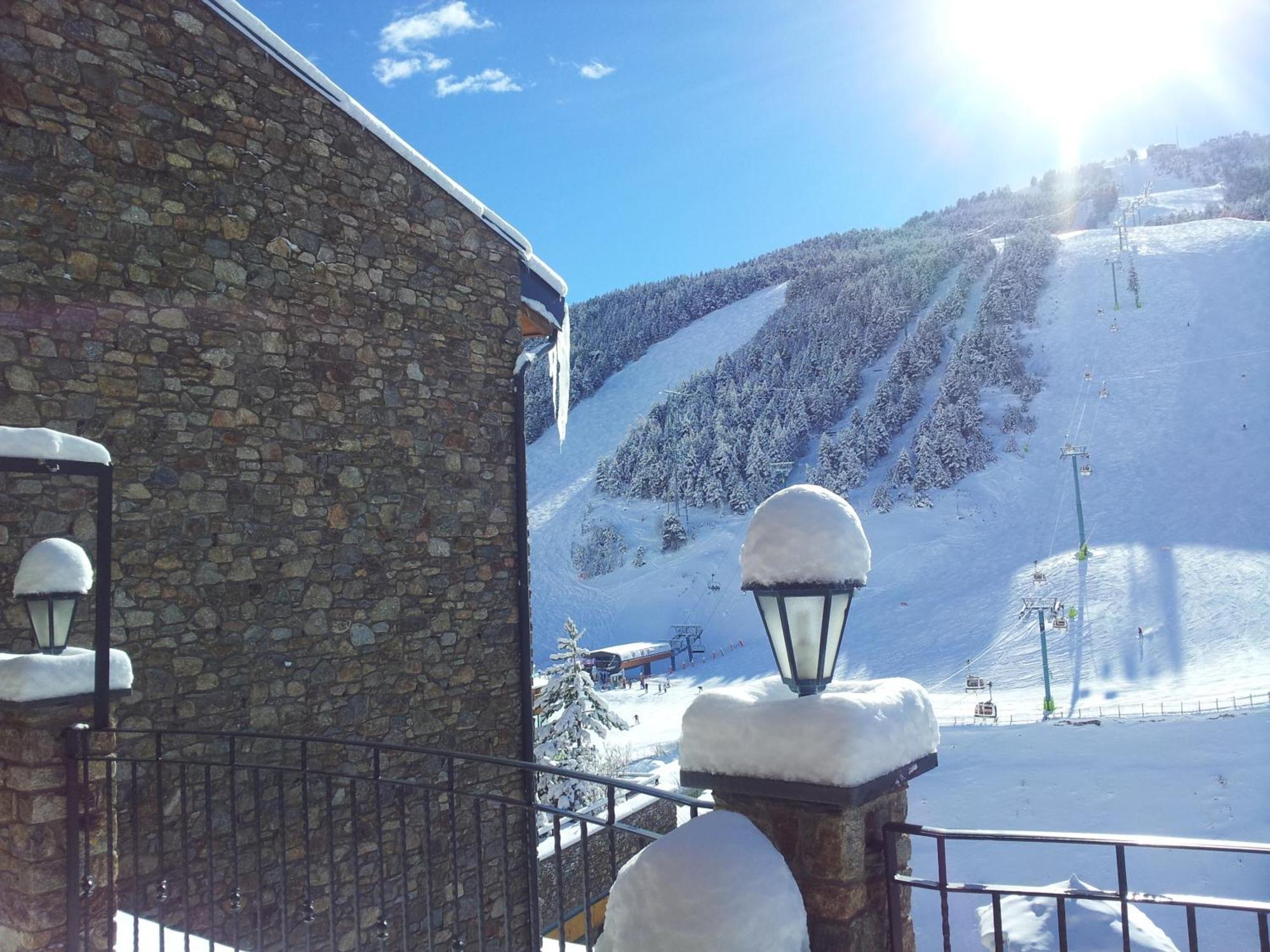 Apartaments Turistics Pirineu Солдеу Екстериор снимка